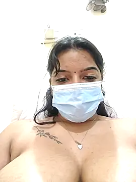 anisha2025's cam snapshot