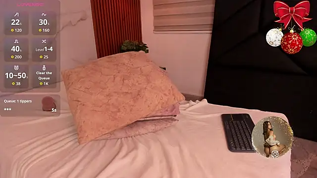 SophieCollins_1's cam snapshot