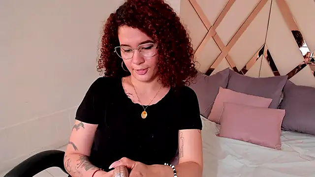 avrilwaynee's cam snapshot