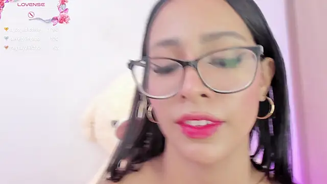 Little_channel_'s cam snapshot