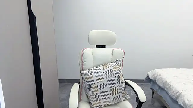 QQoooo-'s cam snapshot