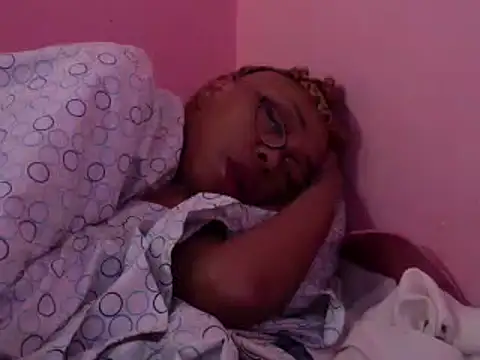 Ladyzee25's cam snapshot