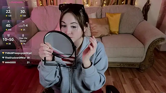 HolyBabyDoll's cam snapshot