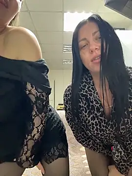 VaryaRose live sex cam