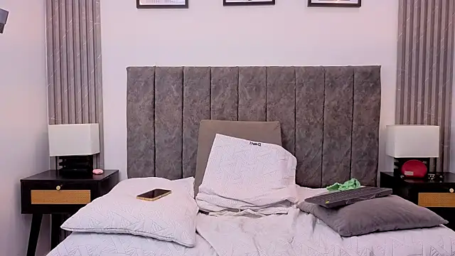 Luciana_Ortiz1 live sex cam