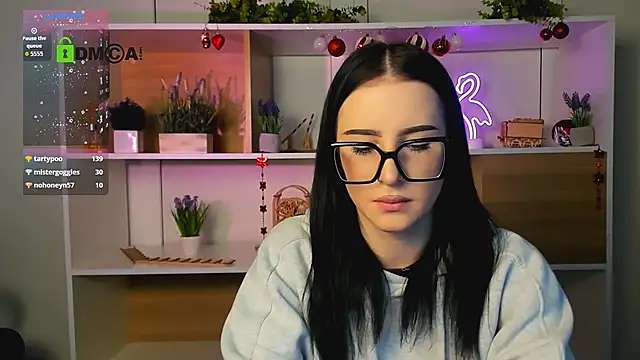 alia_skay's cam snapshot