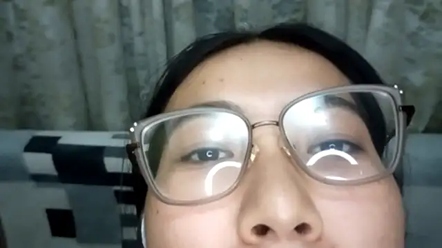 LinneaHyles's cam snapshot