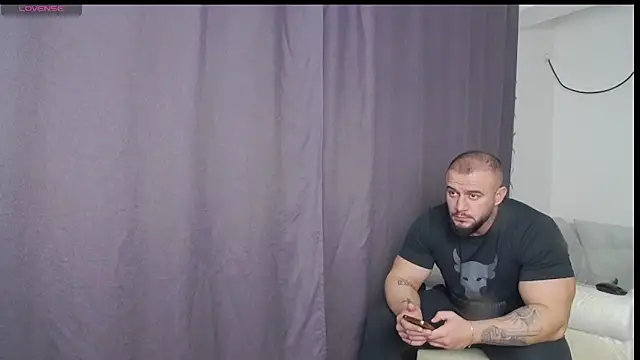 RickyMiami1 live sex cam