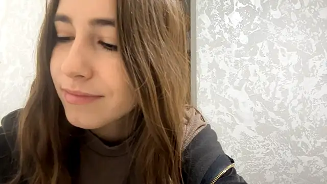 DeannaSuri's cam snapshot