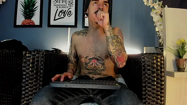 kaletattoo live sex cam