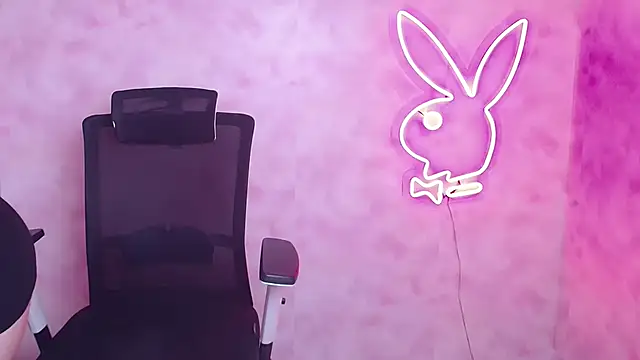 Katie_Rosiee's cam snapshot