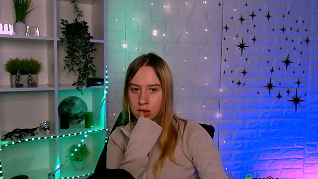 molly_lesser's cam snapshot