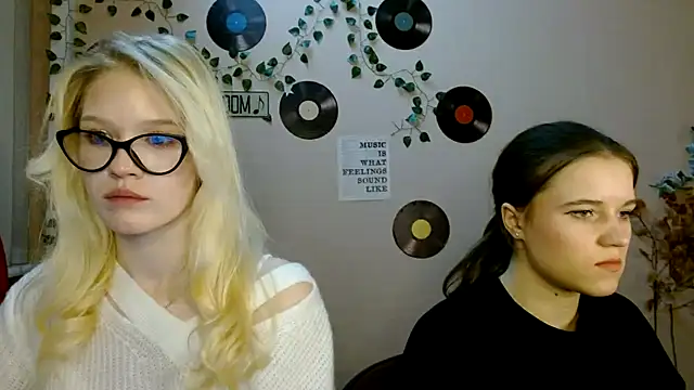 Aria__Moon's cam snapshot