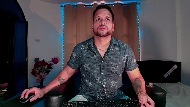 LucasGaeel's cam snapshot