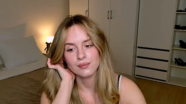 RozzitaBedberry's cam snapshot