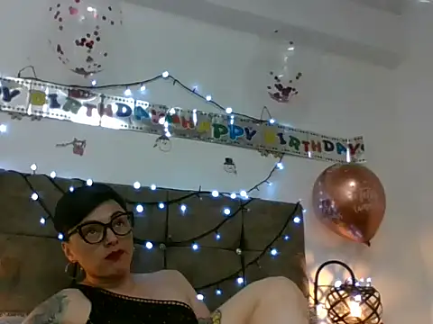 kat_paradise's cam snapshot