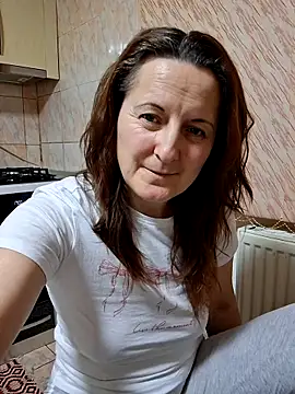 Sweet-milf-'s cam snapshot