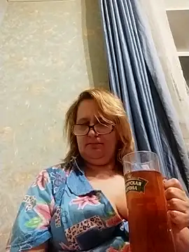 Forest-Lady's cam snapshot