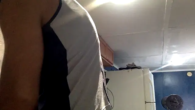 sexyhotstud12's cam snapshot