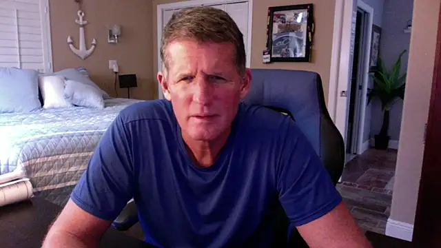 lvnlarge's cam snapshot