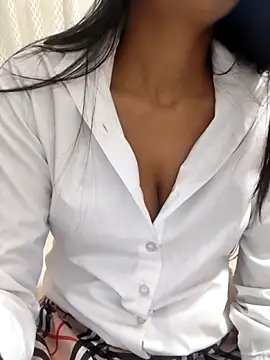 Shalu_G's cam snapshot