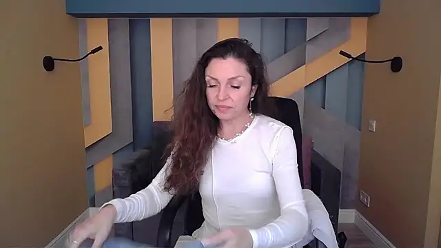 EllaLong's cam snapshot