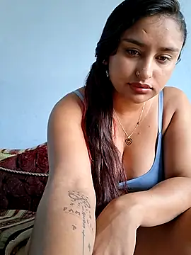 sariitha_sw's cam snapshot