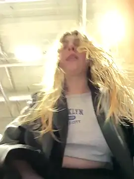 Sunny___Bunny live sex cam