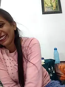 Hotty-Nidhi's cam snapshot