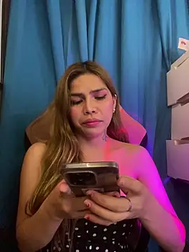 MissFlammaraa's cam snapshot