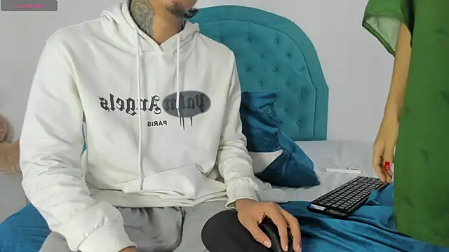 _cannabitch live sex cam