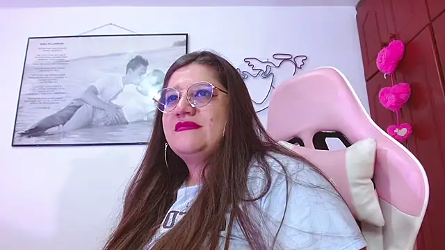 Amelie_Rousell live sex cam