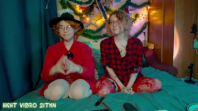 TrickyKitsune live sex cam