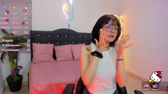 LEAH_TAY's cam snapshot