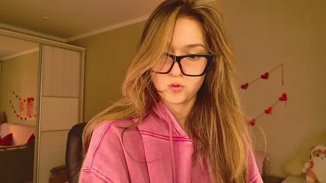 BellaSink live sex cam