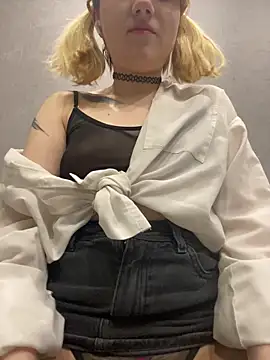 Cherry___Blossom live sex cam