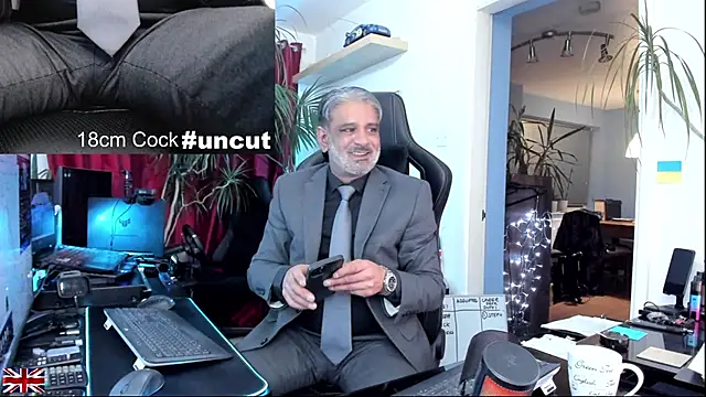 OnlineBossUK live sex cam