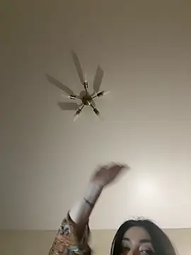 Sweet_Khalifa_ live sex cam