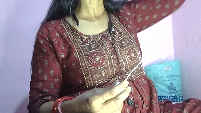 Pooja-suman's cam snapshot