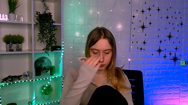 molly_lesser's cam snapshot