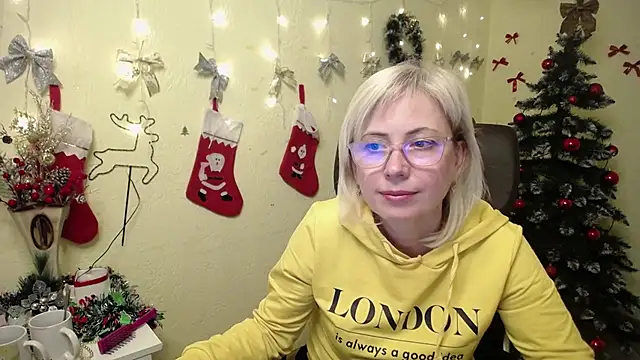 LaurenWishy's cam snapshot