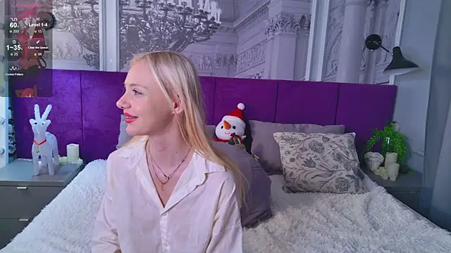 NyxBlonde's cam snapshot