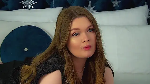 CrystalLyons's cam snapshot