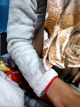 124pakhi live sex cam