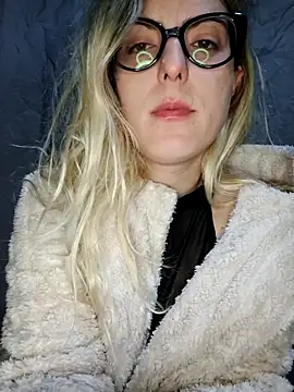 dolcehelena993 live sex cam