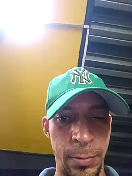 Racso100 live sex cam