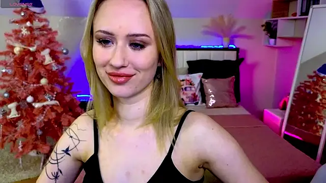 SashaBrooks live sex cam