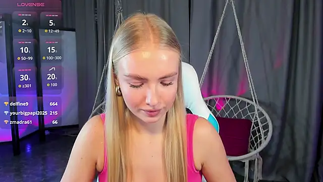 TessaGrays's cam snapshot