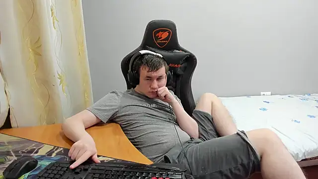 iliaskrislove live sex cam