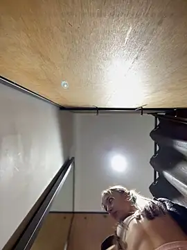 ICrazyOneIRL live sex cam